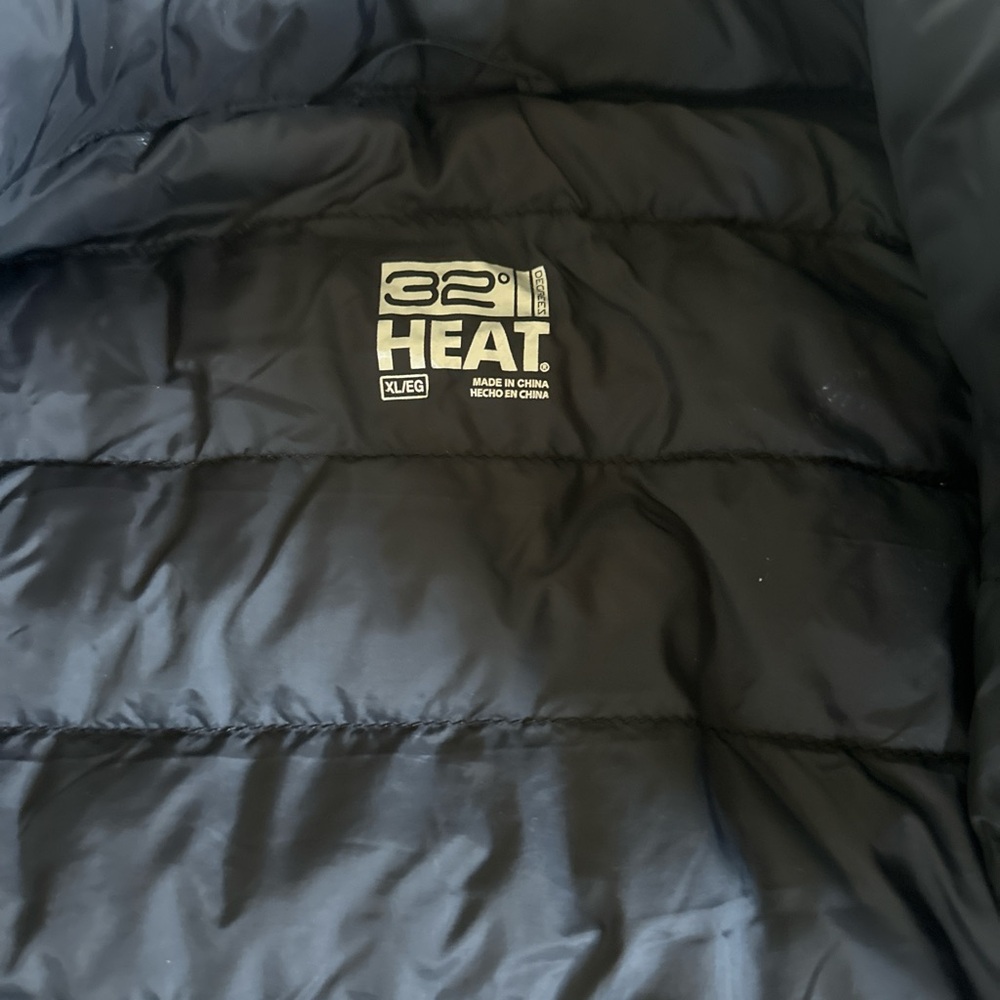 32 Degrees Black Puffer Jacket - Picture 2 of 2